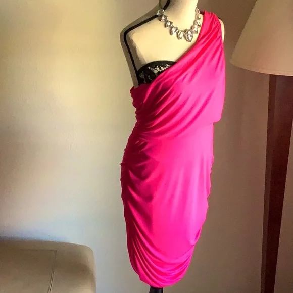 leith pink dress Pink Floral Puff Sleeve Midi Dress